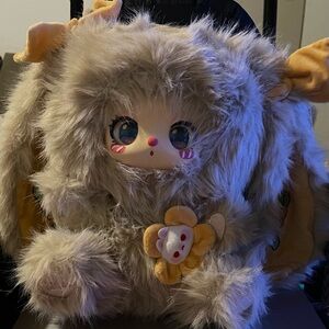 Cute Furry Plush liila 600 with Yellow Accents